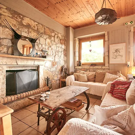 Elisson 2* Krioneri (Corinthia)